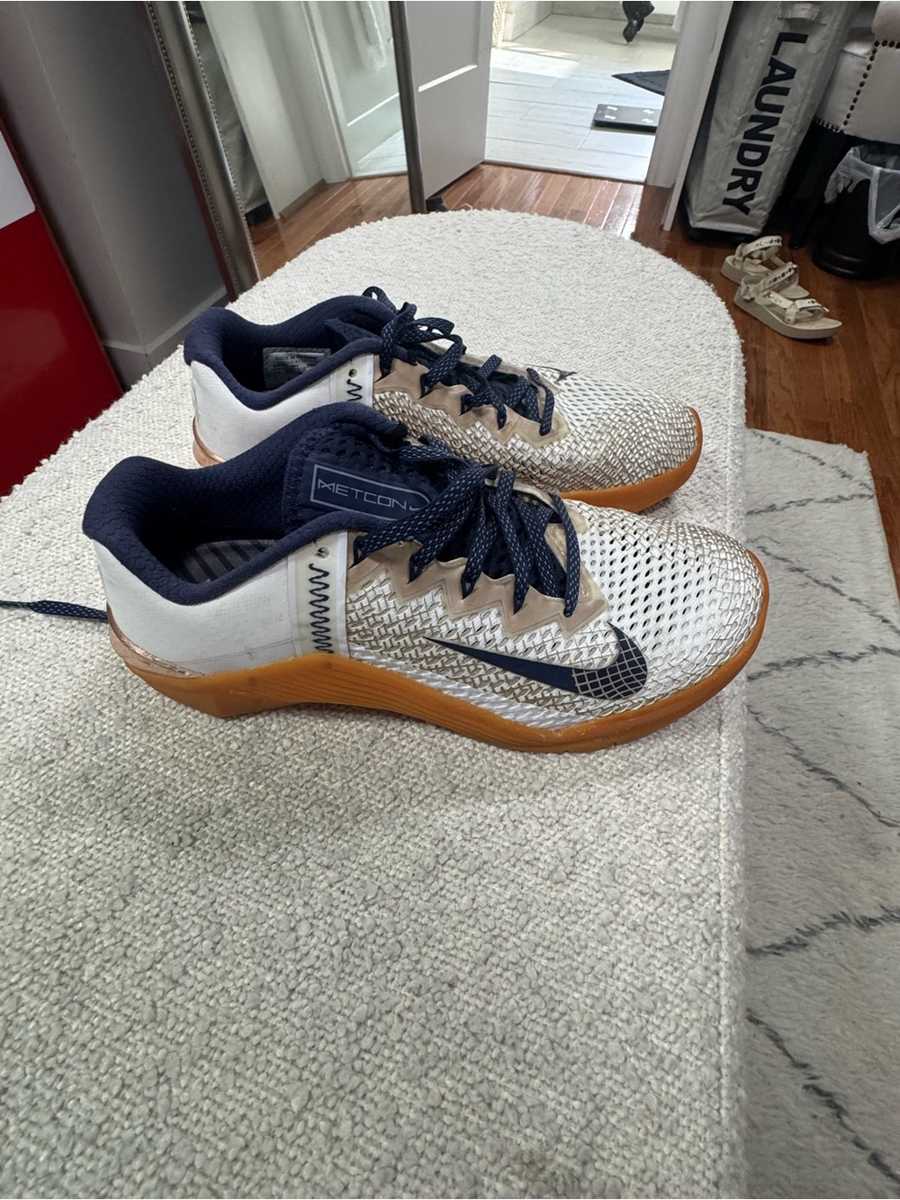 Nike Metcon 6 Training Shoes White/Navy Gum Sole | Women’s Size 8.5 - Picture 5 of 12